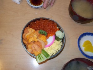 海鮮丼（ウニ、いくら）